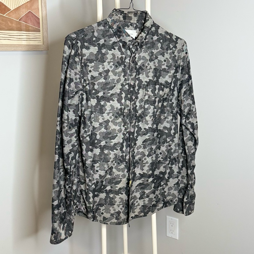 Wings + Horns Gray Camouflage Button-Down Shirt